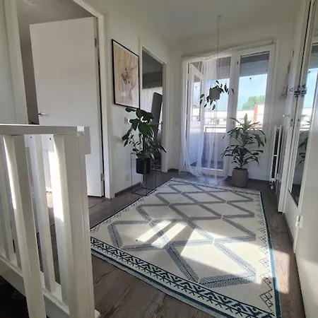 L'aurora Nest By The River * Rovaniemi